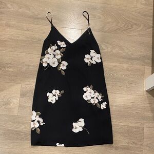 Women’s XS Dynamite Black and White Floral Mini Dress